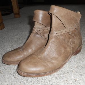 FREE PEOPLE Alamosa leather back zip boots 40 US 9